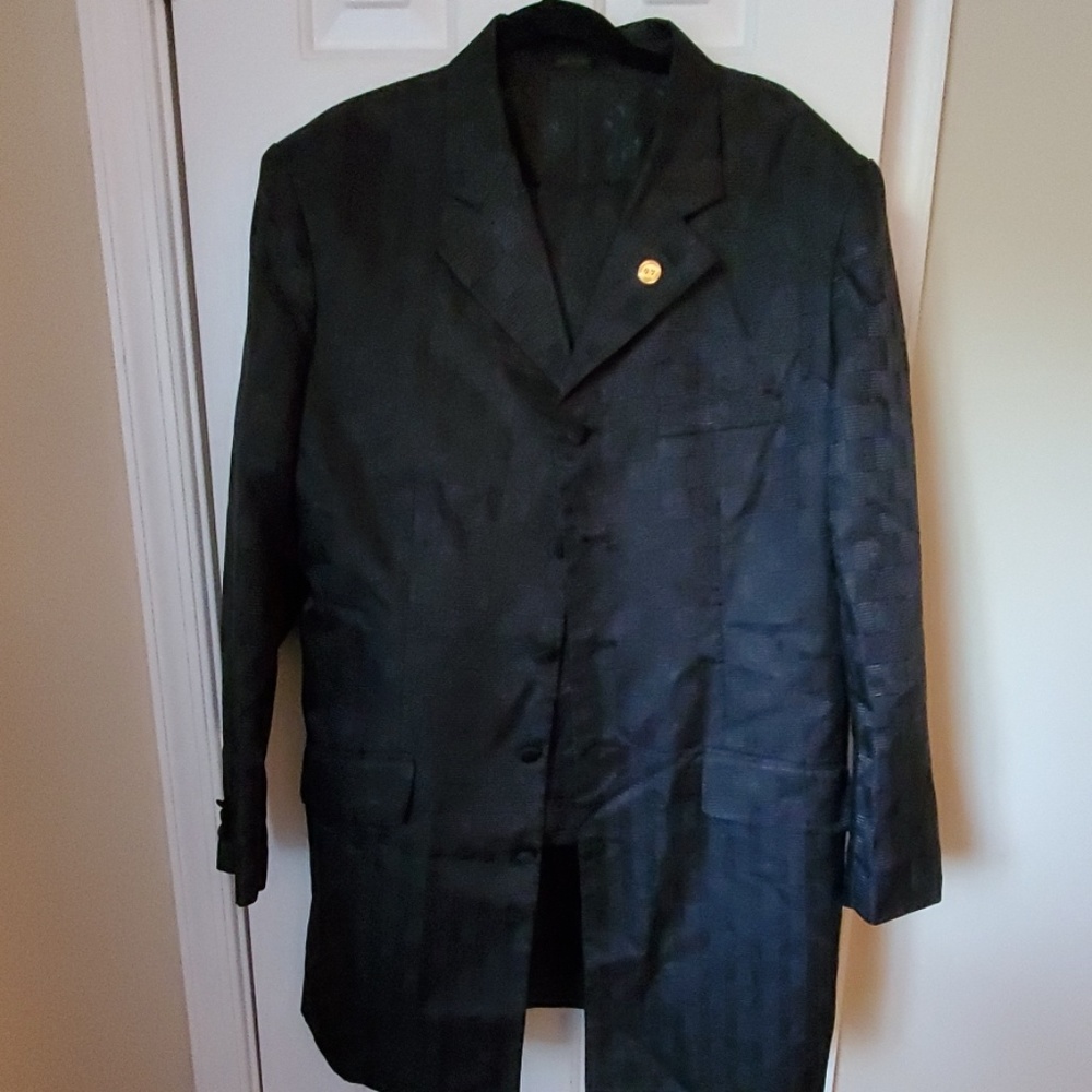 Men's suit